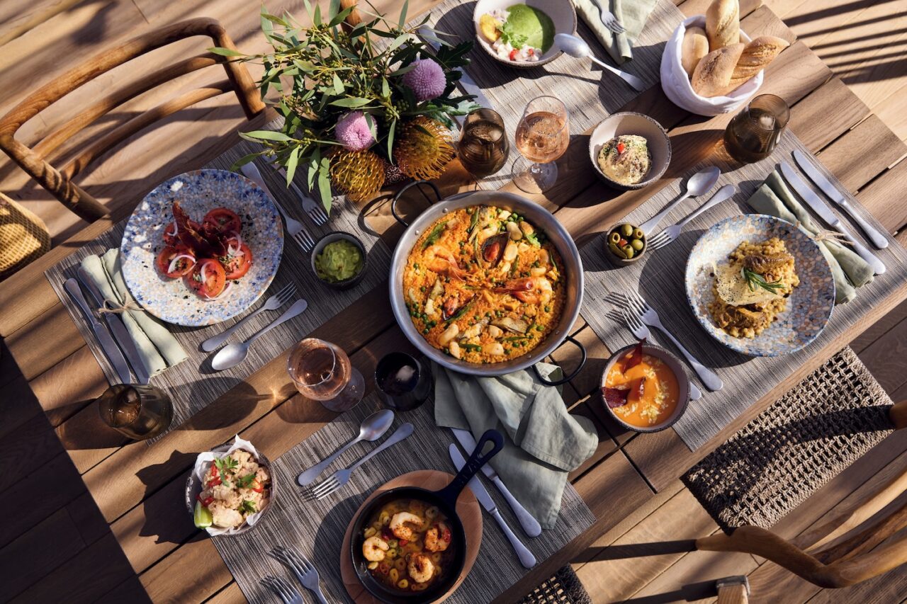 Dining experience in the resort